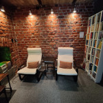 Lukutila ja kierrätyshylly